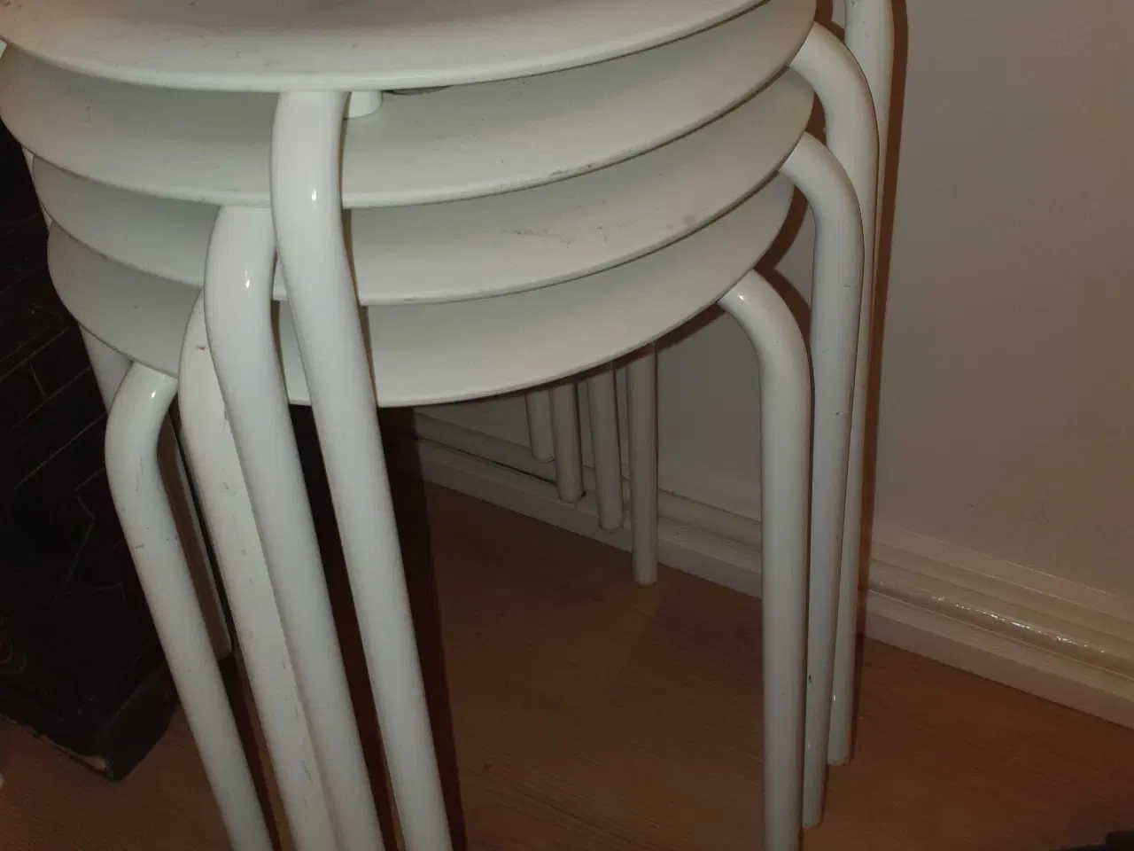 Billede 1 - 4 hvide stole