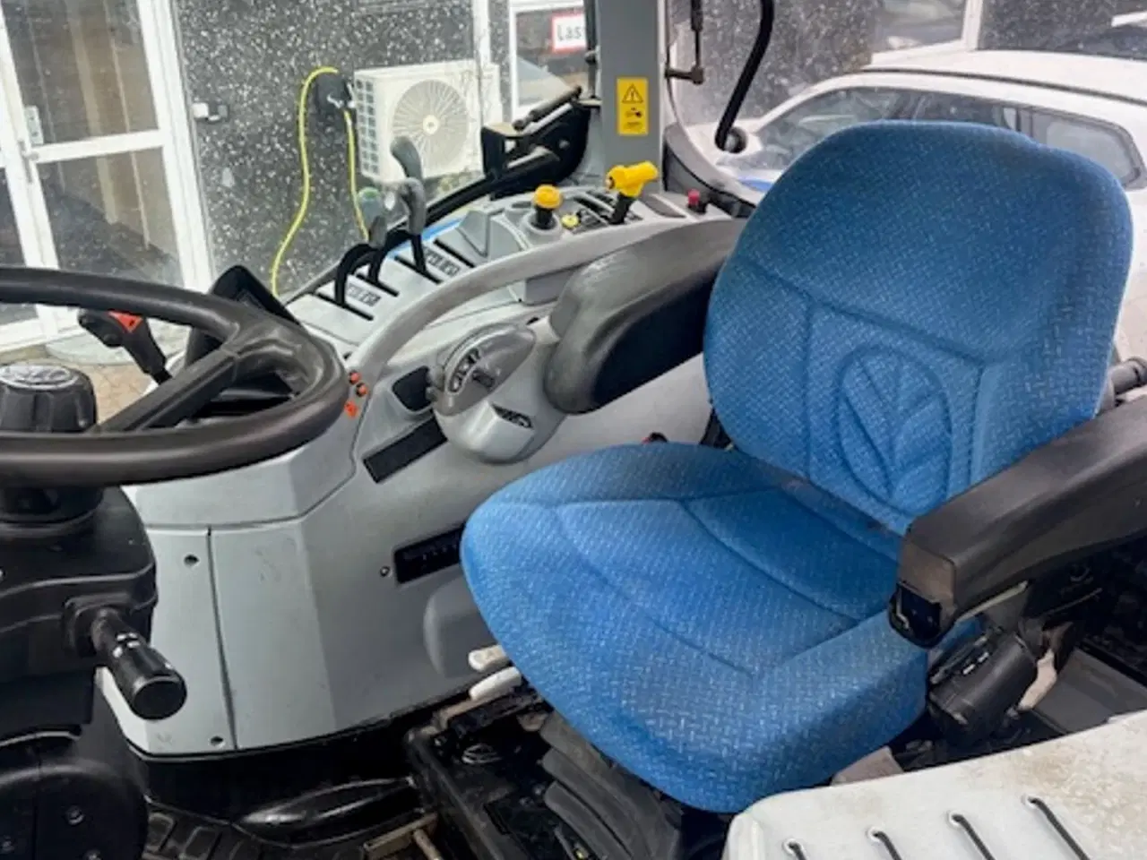 Billede 13 - New Holland T.6155 ENEJERS. KUN 4163 TIMER. M. FULD FRONTVÆGT.