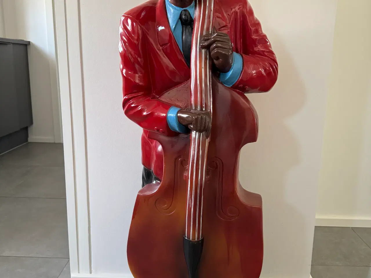 Billede 6 - Træfigurer og Bassist