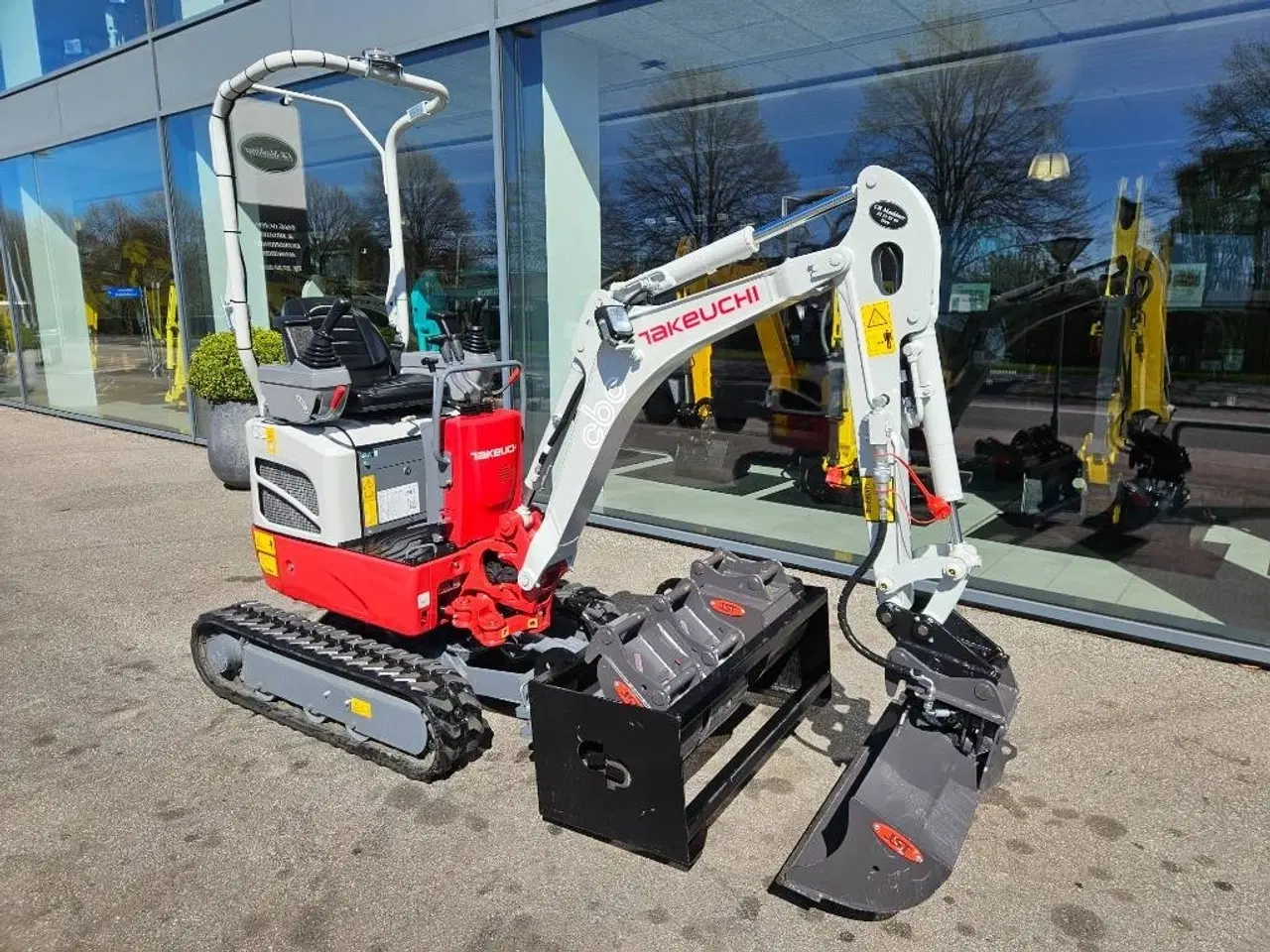 Billede 1 - Takeuchi TB 210 R