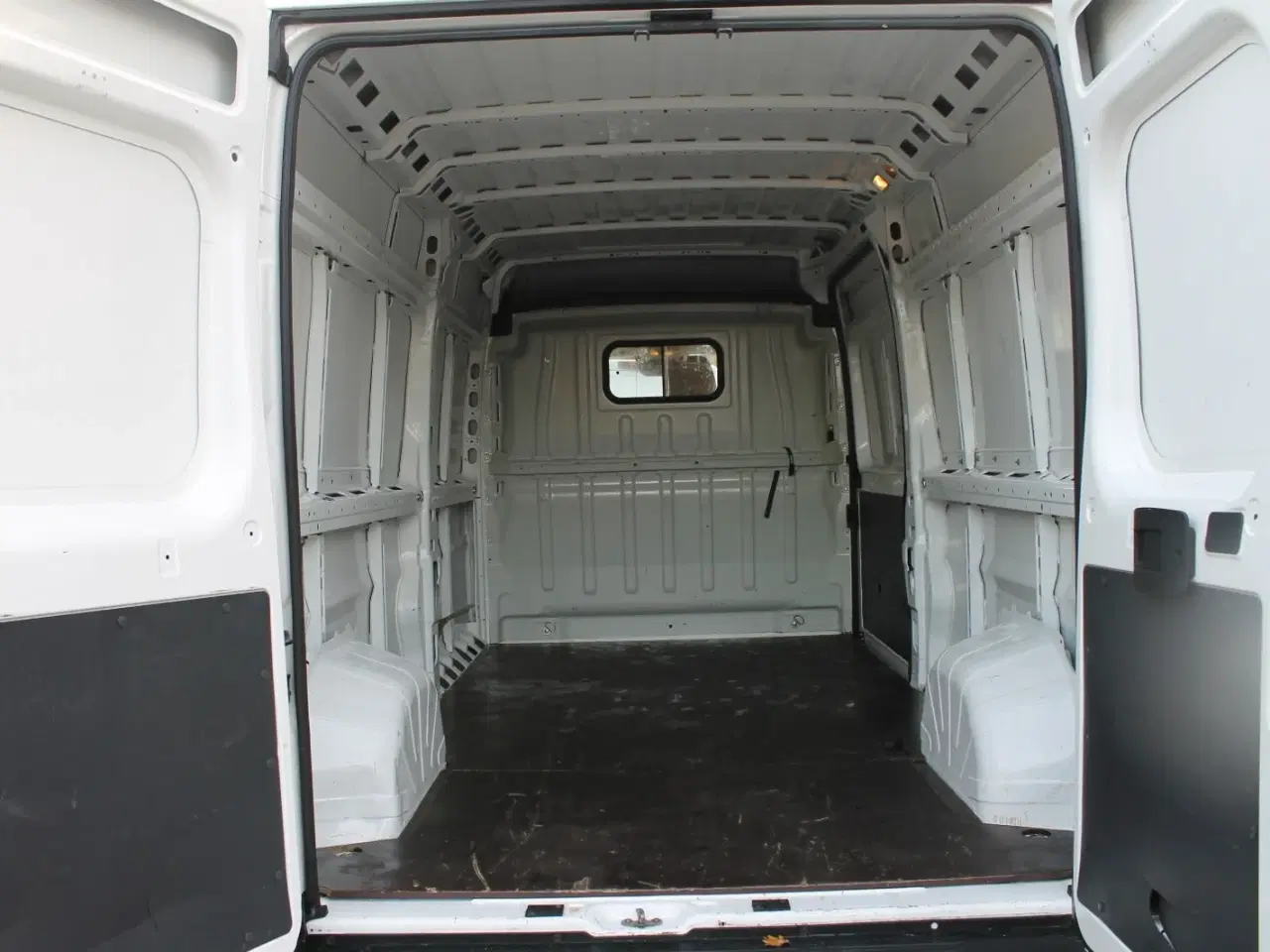 Billede 10 - Peugeot Boxer 335 2,0 BlueHDi 163 L3H2 Premium