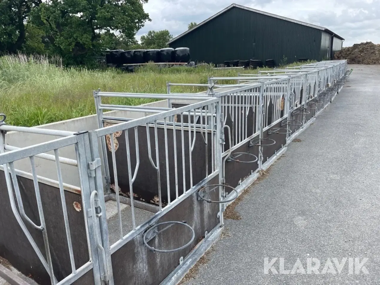 Billede 7 - Kalvebokse 9 styk Fremtidens stald inventar