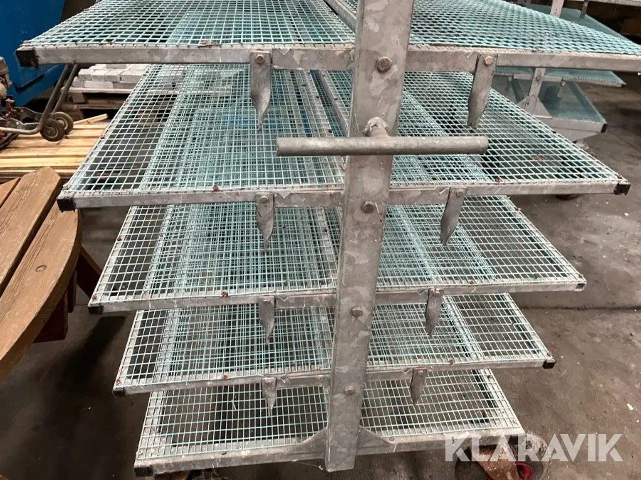 Billede 11 - Hyldevogne til minkskind 12 styk