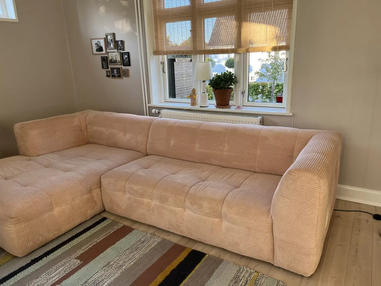 Billede 3 - 🌸 Flot lyserød Candy sofa med chaiselong 🌸
