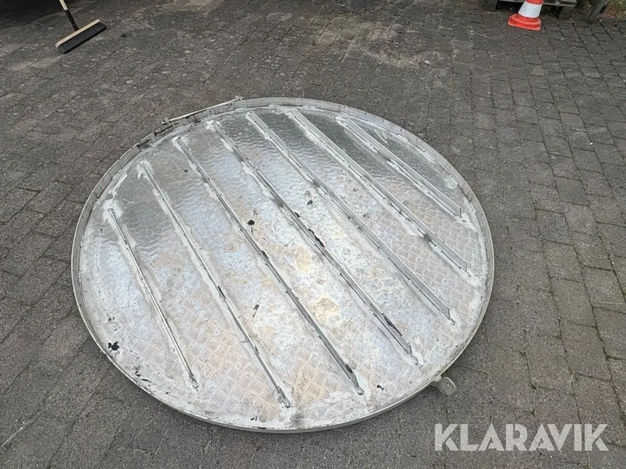 Billede 6 - Brønd og kloak dæksel