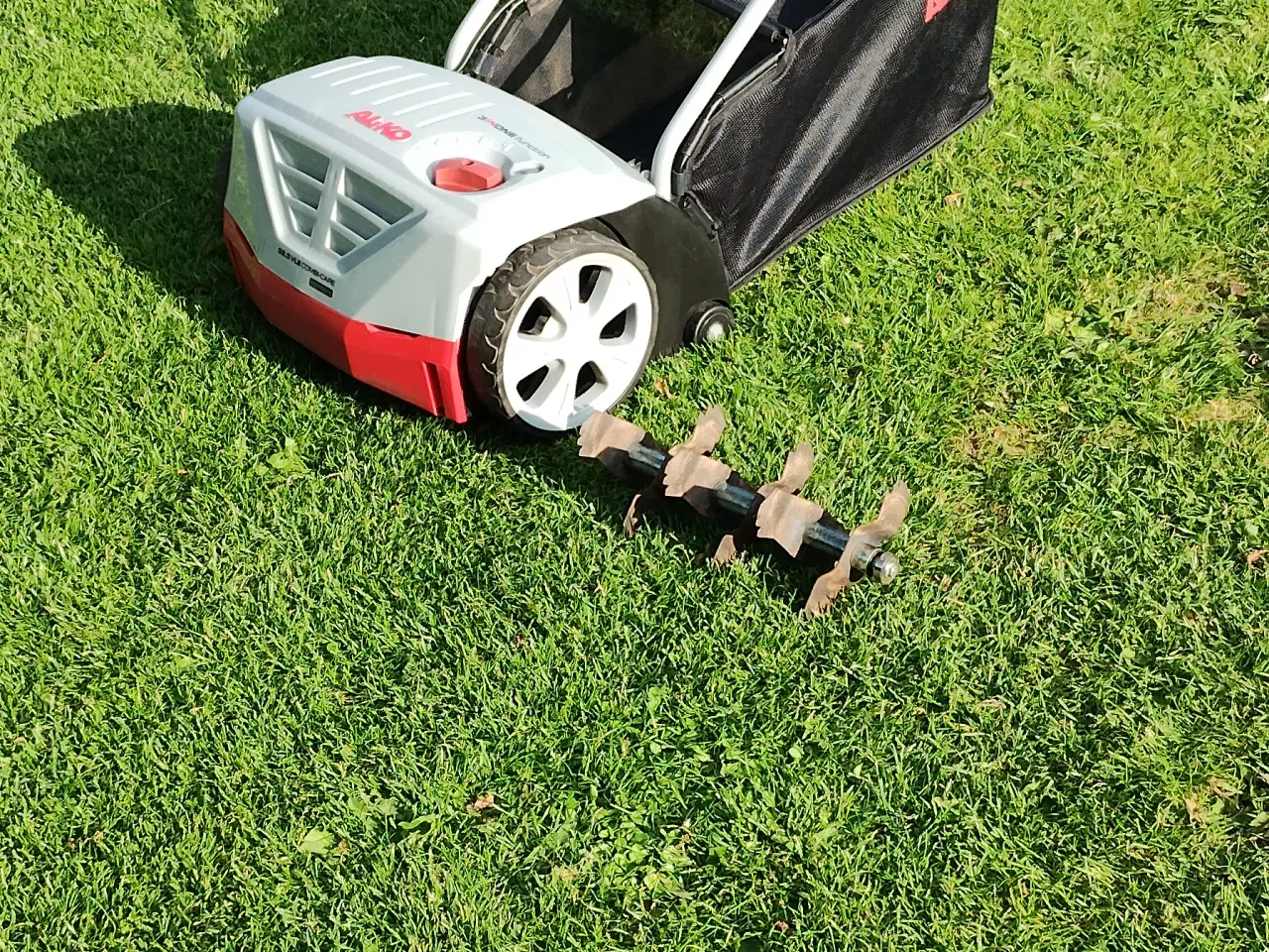 Billede 1 - AL-KO  mosfjerner/vertikalskærer 