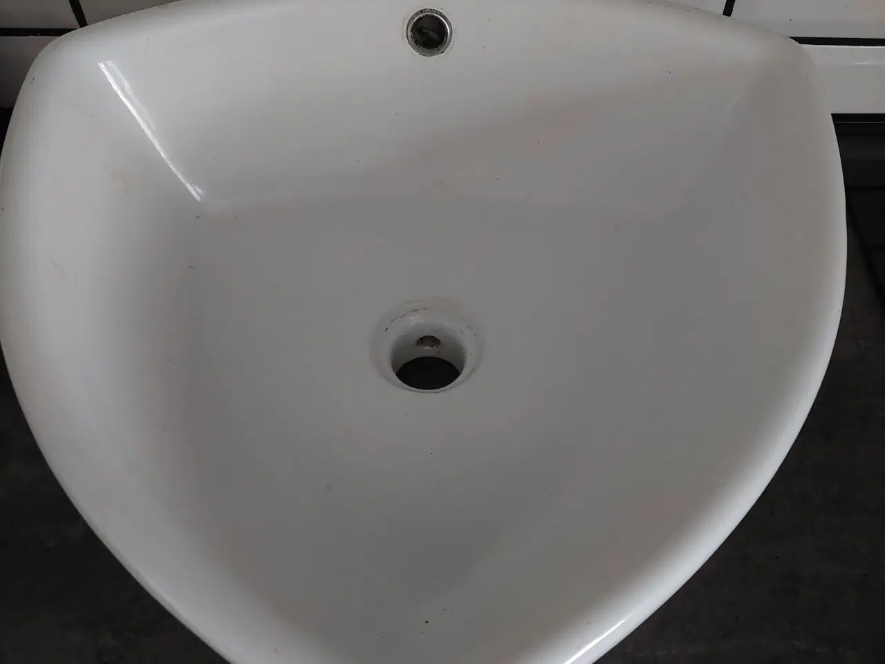 Billede 5 - Håndvask super flot model 