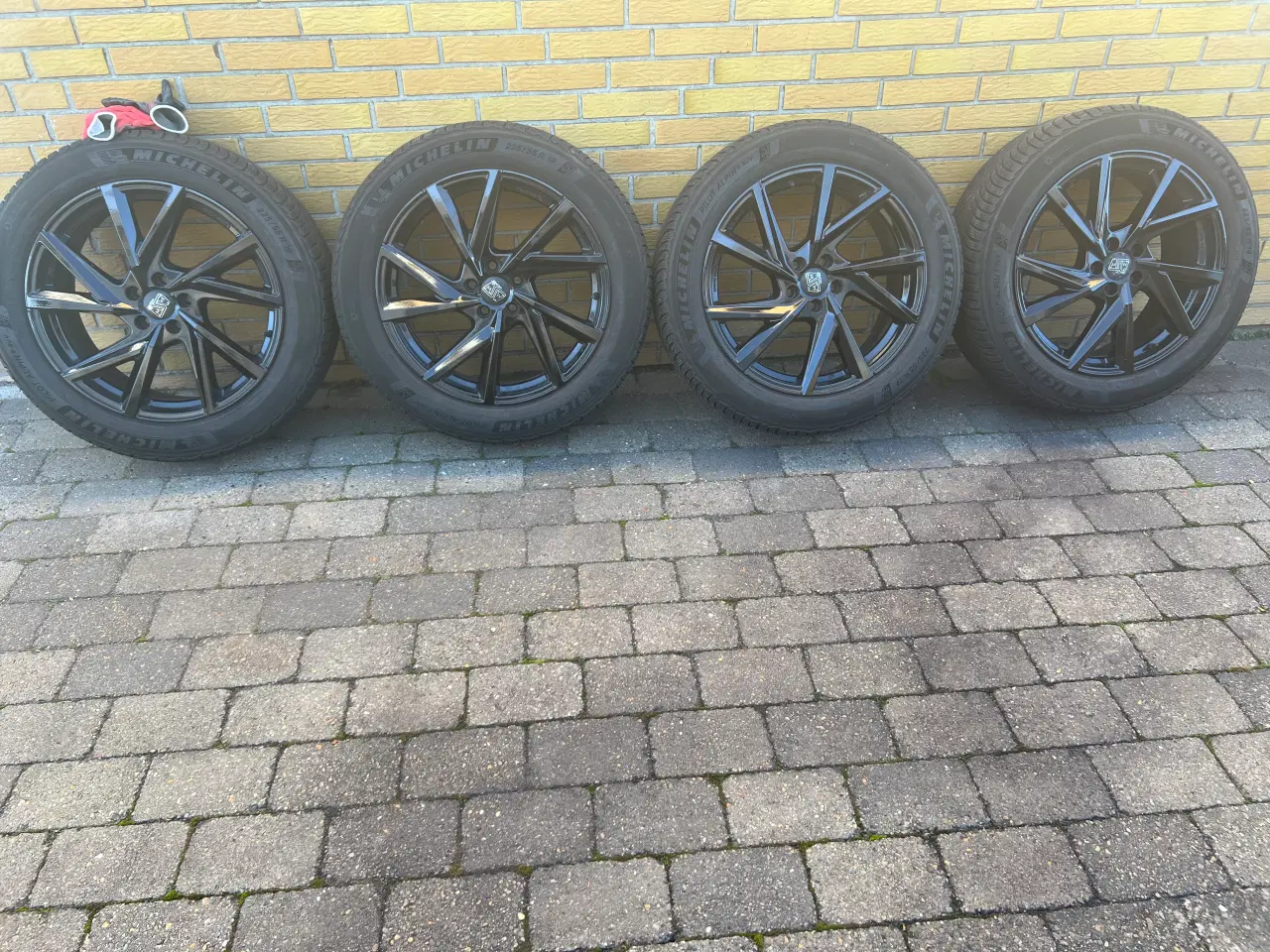 Billede 3 - 19" Mach-E Vinterhjul