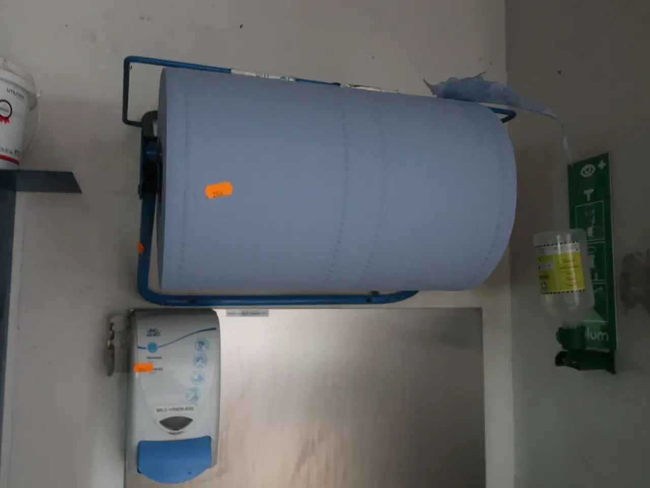 Billede 2 - Papirdisenser, sæbedispenser m.v.