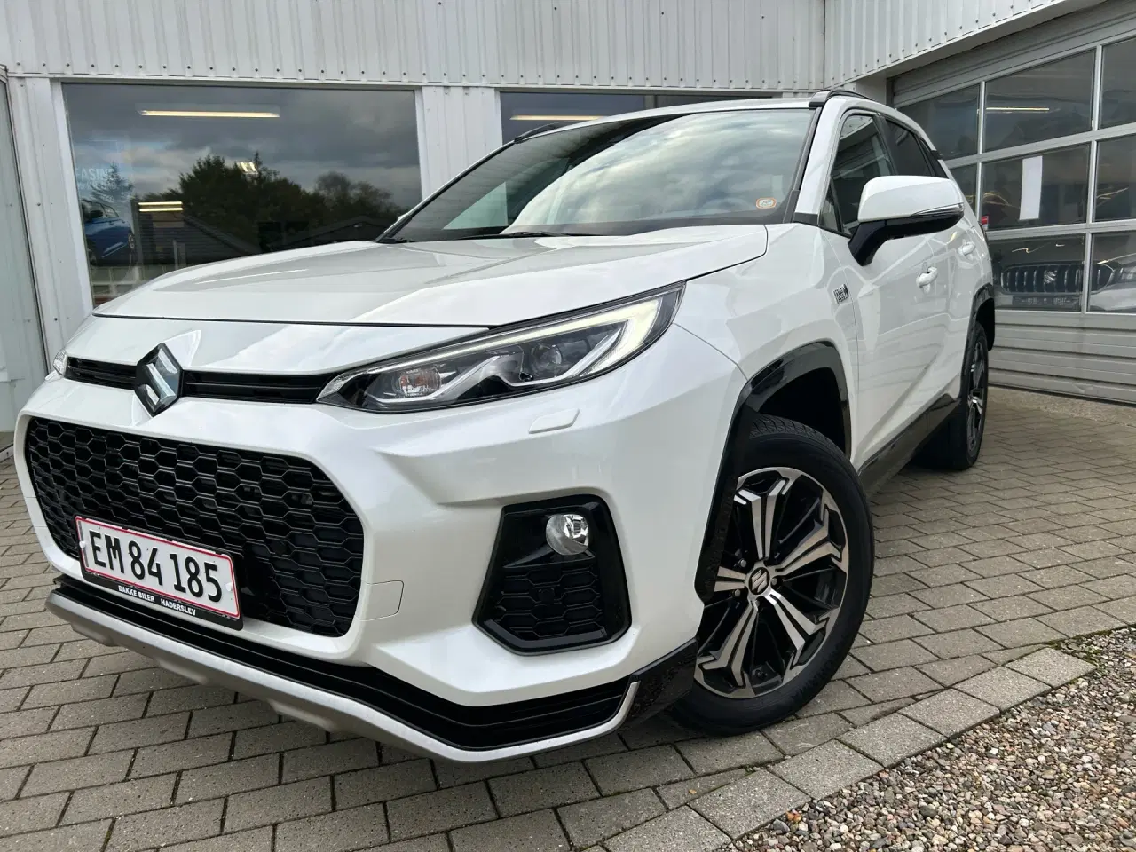 Billede 1 - Suzuki Across 2,5 Plugin-hybrid Adventure E-CVT 306HK 5d Trinl. Gear