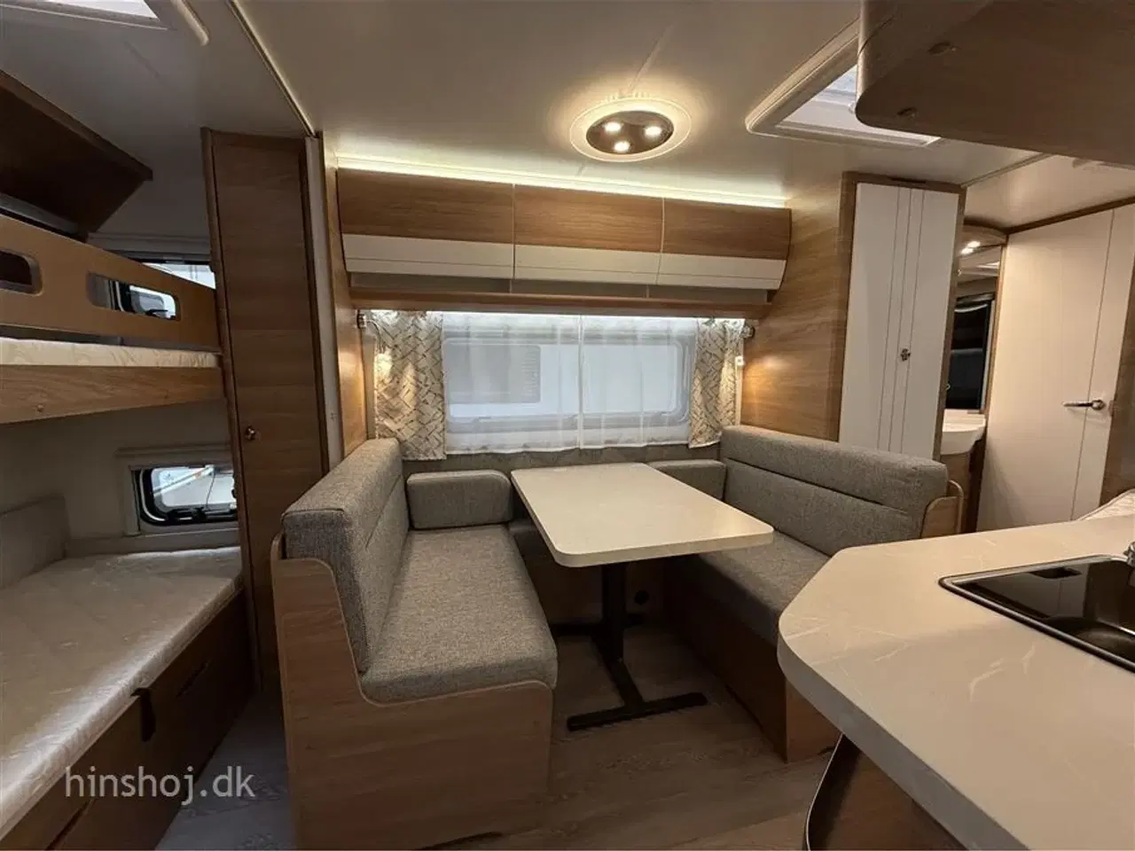 Billede 8 - 2023 - Hobby De Luxe 540 KMFe   Dejlig køjevogn med 2 køjer og dobbeltseng fra Hinshøj Caravan A/S