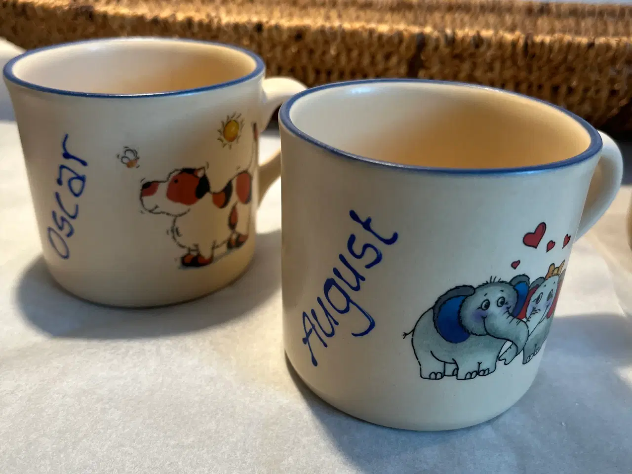 Billede 1 - 2 krus med navn "Oscar" og "August"