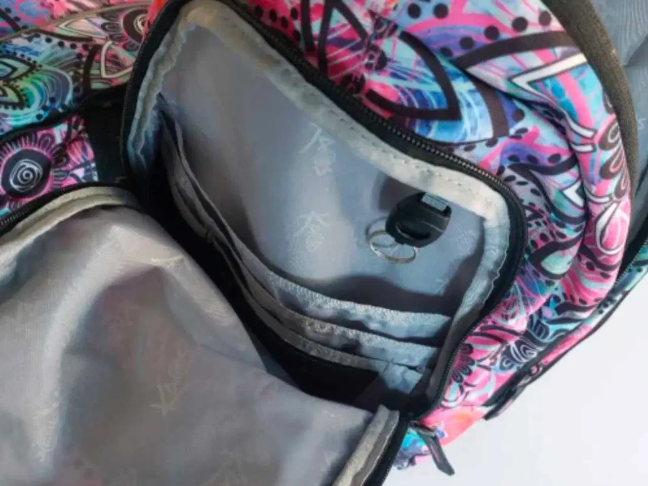 Billede 4 - Skoletaske + penalhus 2i1