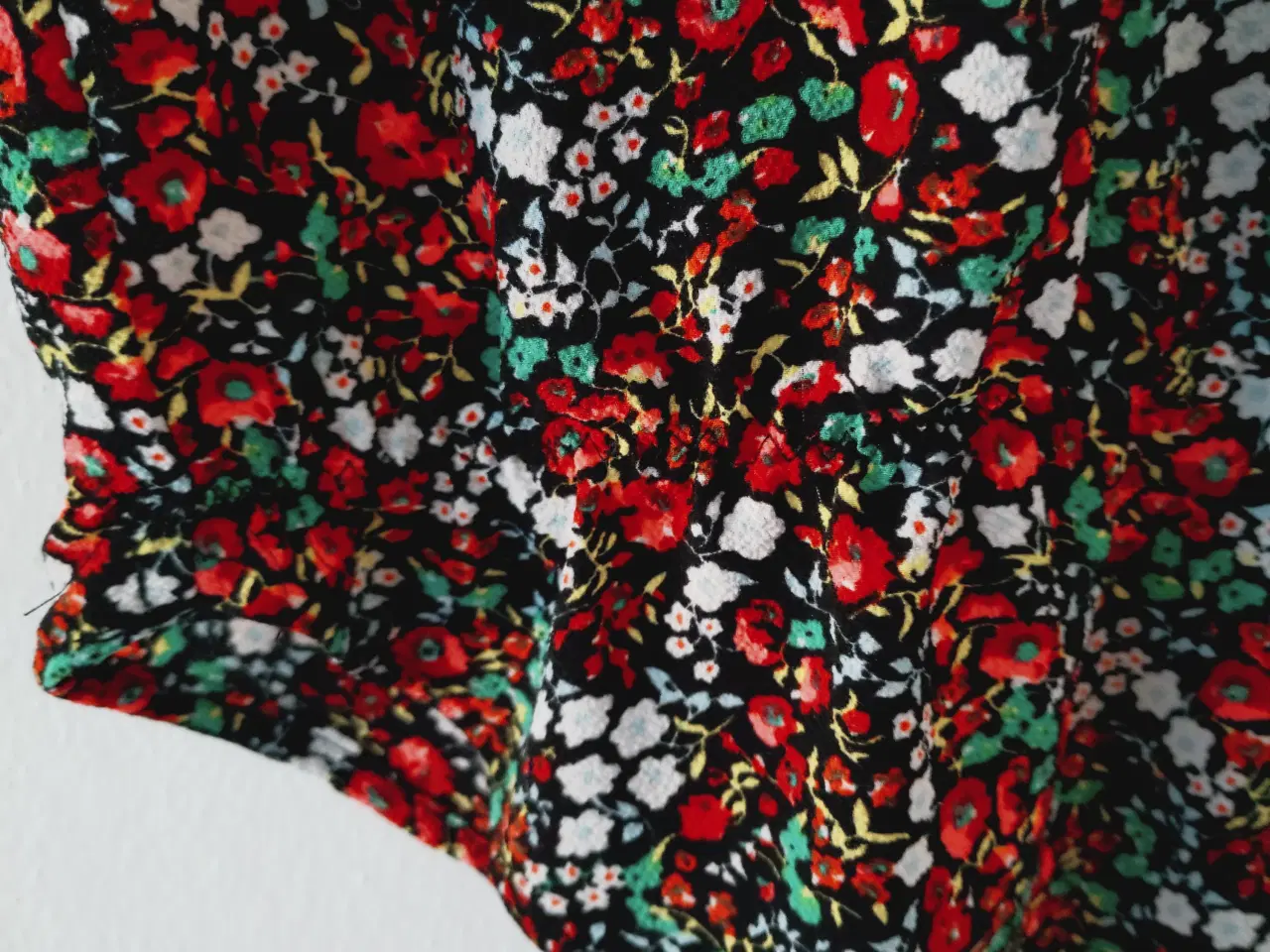 Billede 3 - Bluse "Only" str 40