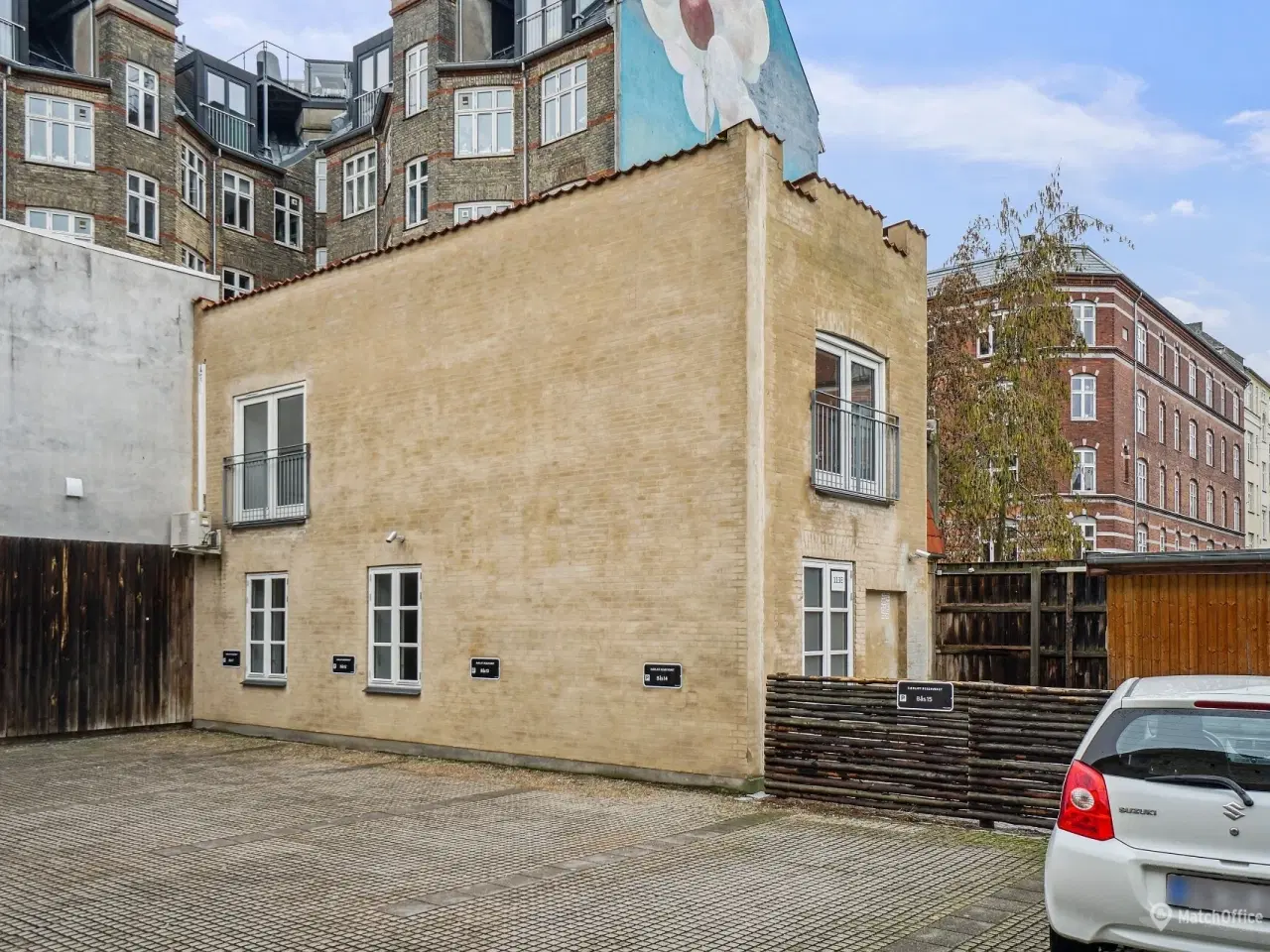 Billede 10 - Nyistandsat værkstedskontor på Jagtvej med parkering