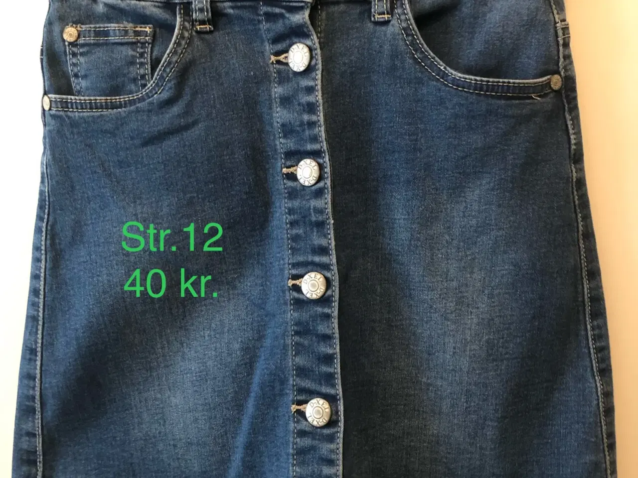 Billede 1 - D-XEL denim nederdel str. 12