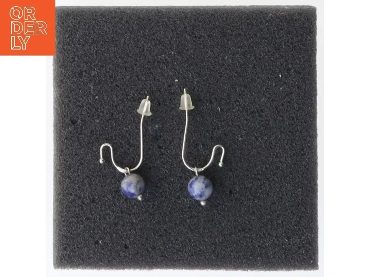 Billede 1 - Sølv øreringe med blå kugler (str. 30 mm)