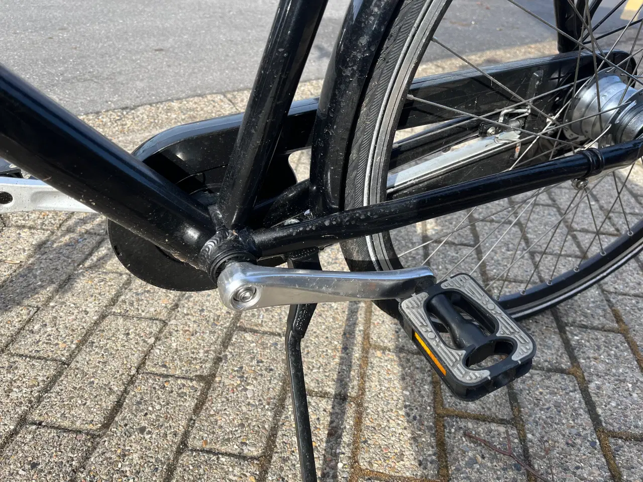 Billede 3 - Knap Brugt, God Stand