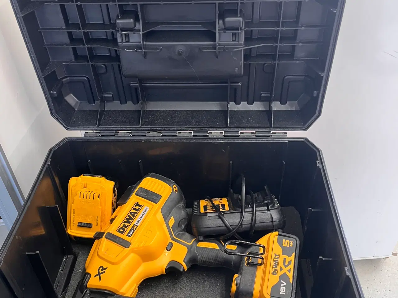 Billede 3 - DeWALT DCN660N-XJ dykkerpistol 18V XR 16Ga 