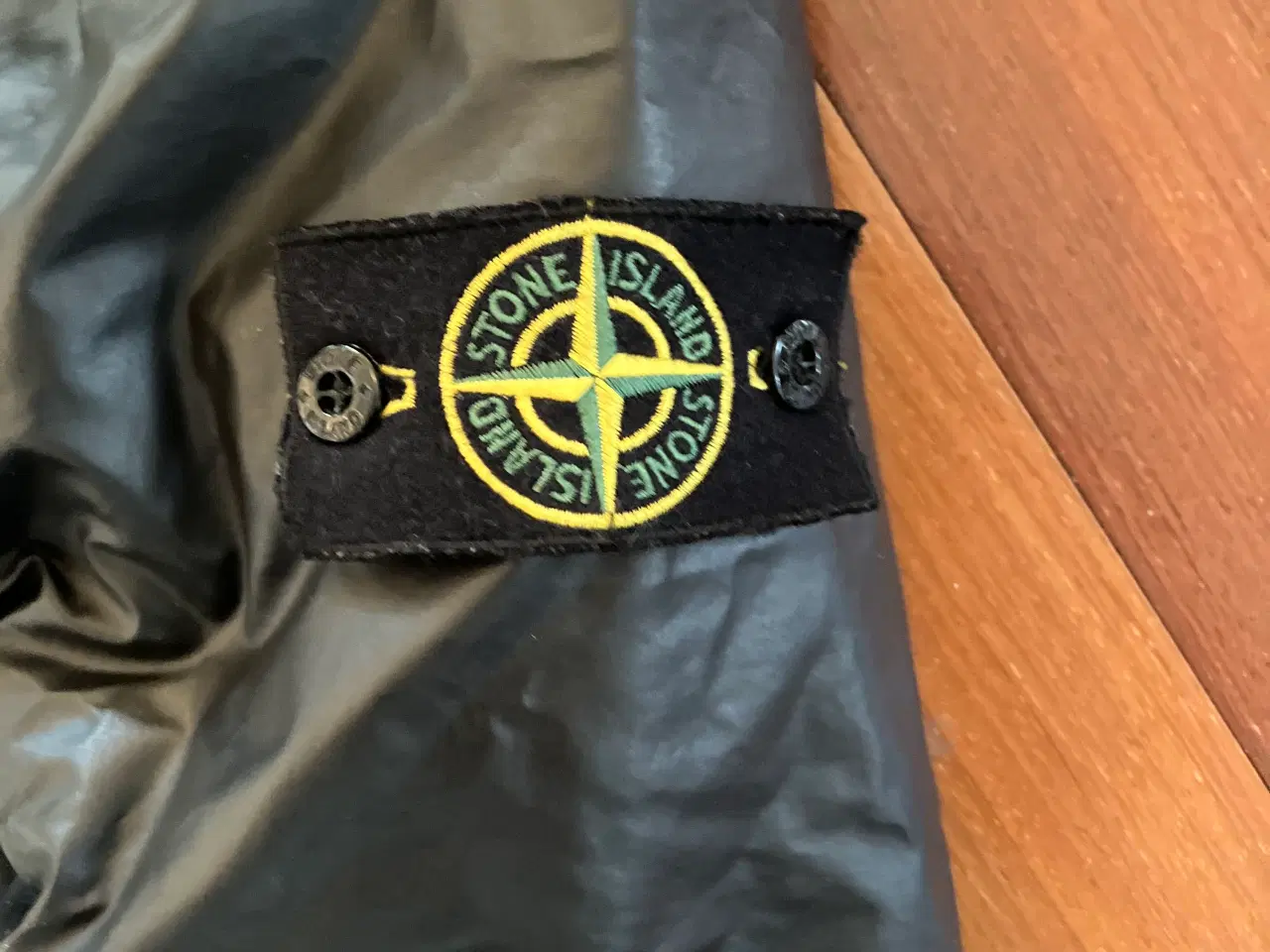 Billede 2 - Ægte Stone Island jakke str L