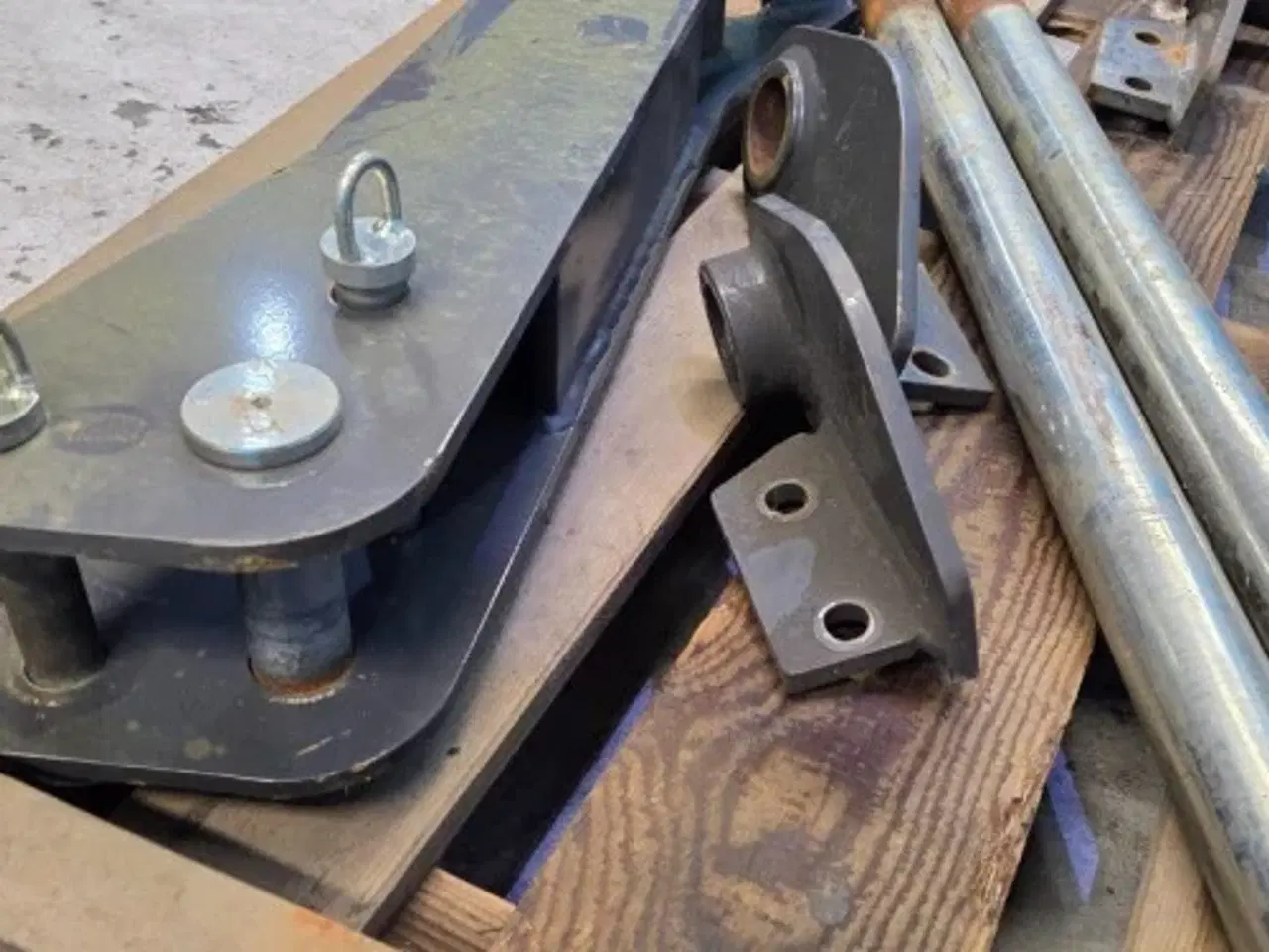 Billede 19 - New Holland B115C Pallegafler Kit 87310367