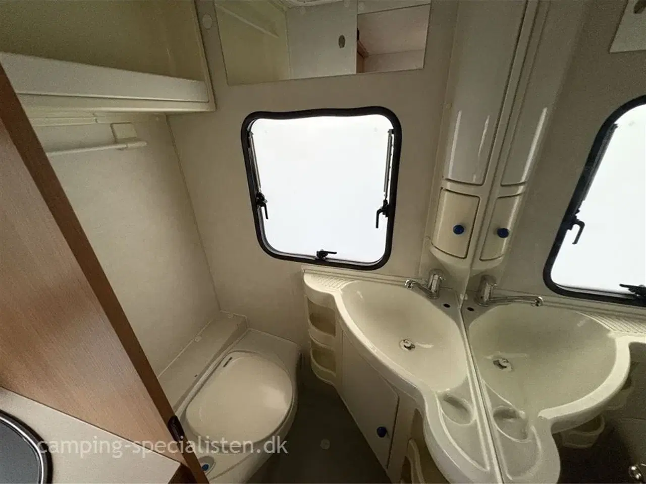 Billede 11 - 2008 - Adria Altea 432 PH   2008 Adria 432 Altea PH - Se den nu hos Camping-Specialisten.dk