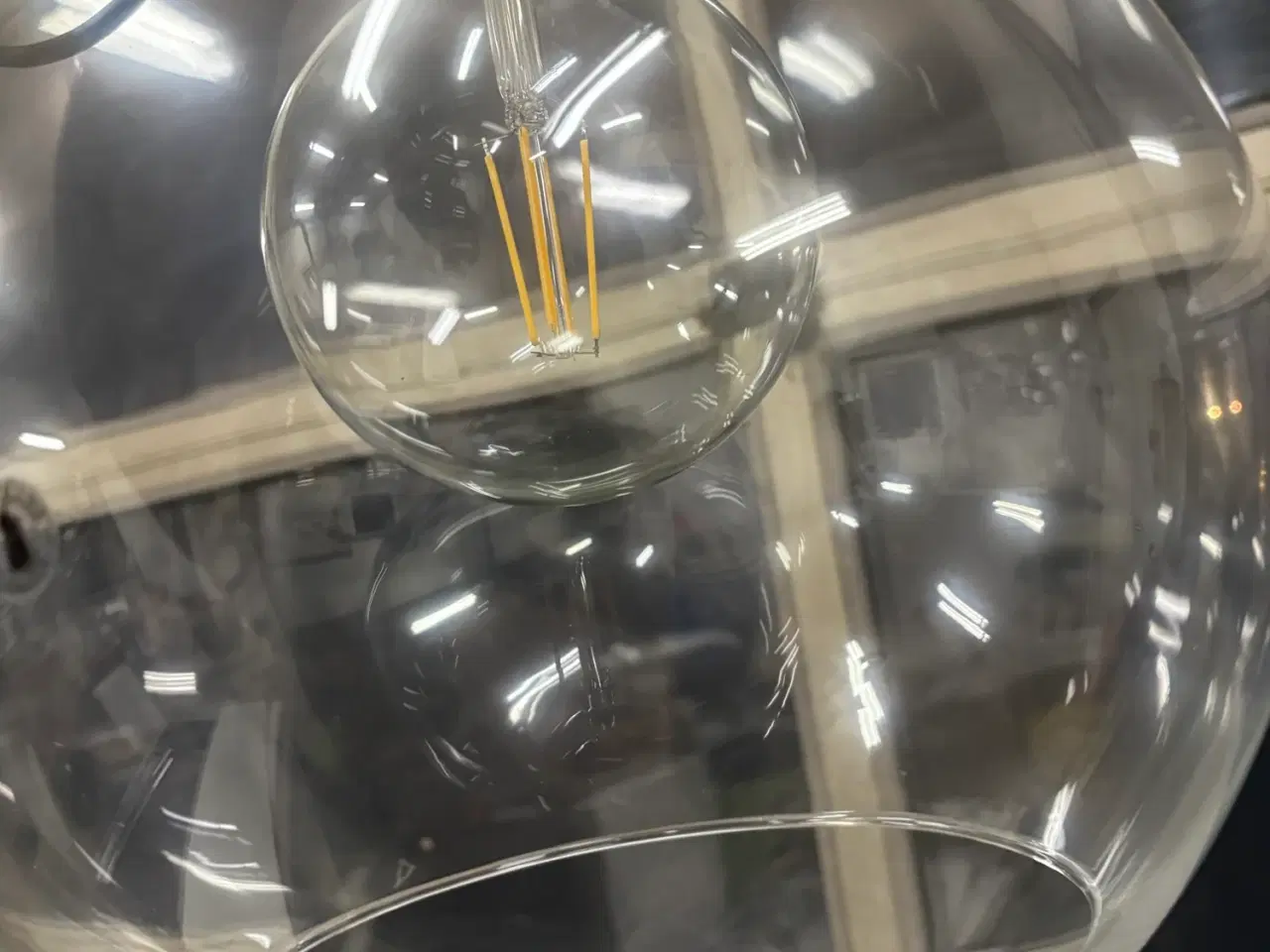 Billede 4 - Lamper af glas 3 stk incl pærer