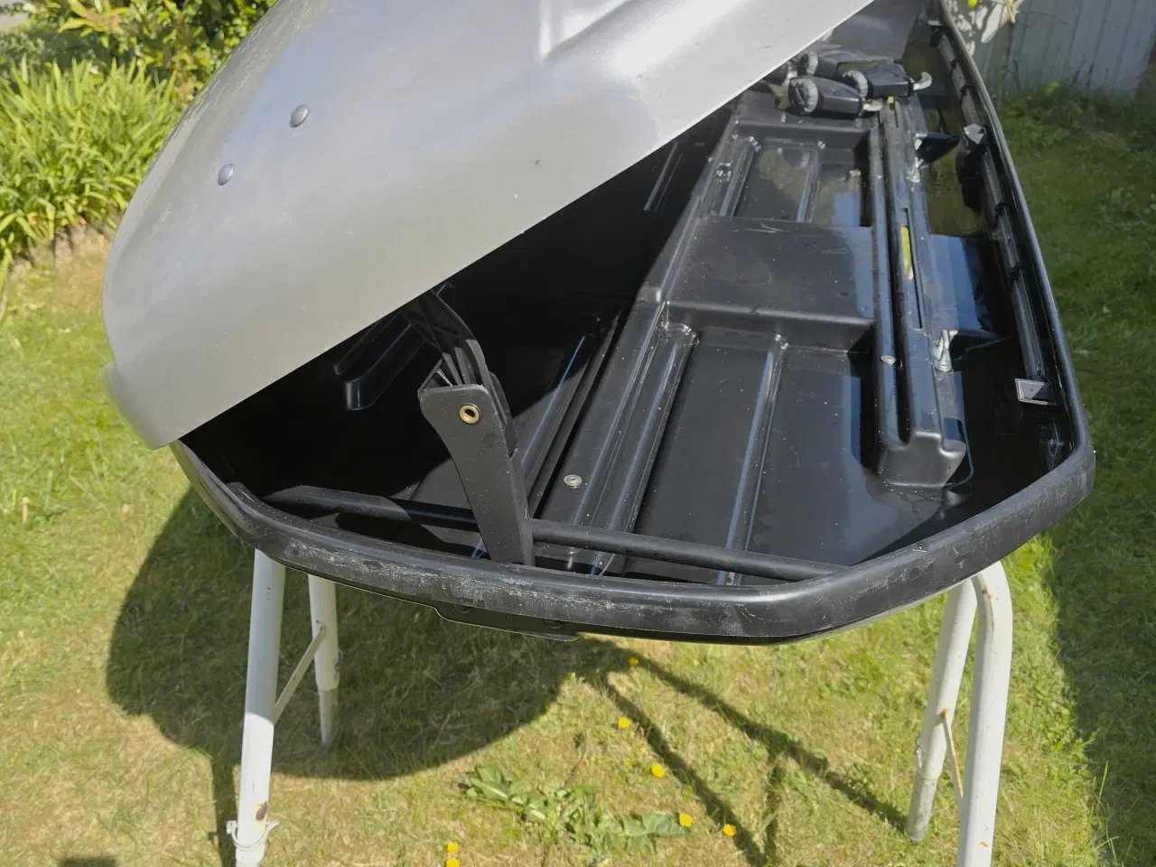 Billede 2 - Thule tagboks