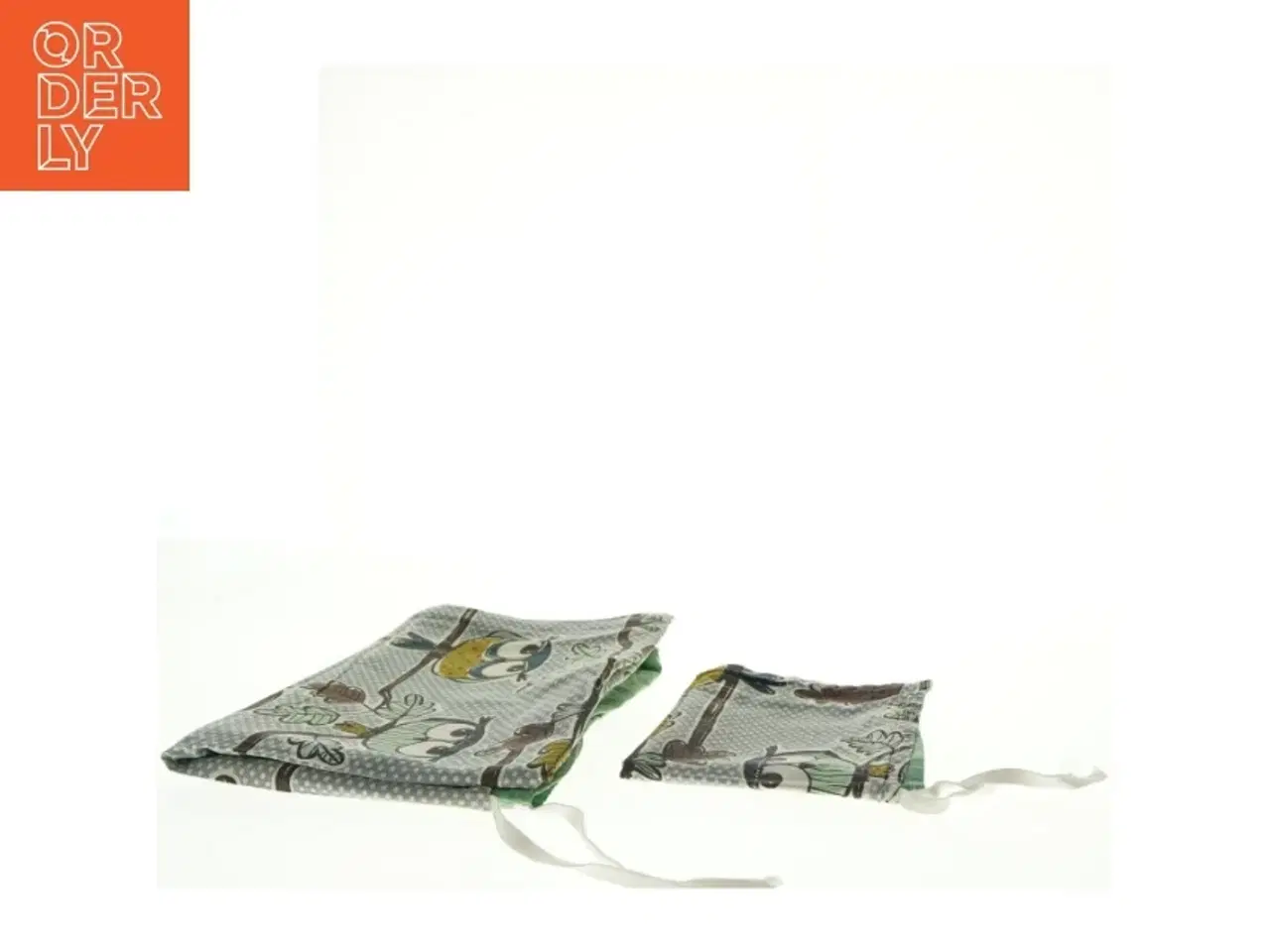 Billede 4 - Babysengetøj  med dyreprint næsten som nyt(str. 34 x 40 cm 65 x 87 cm)