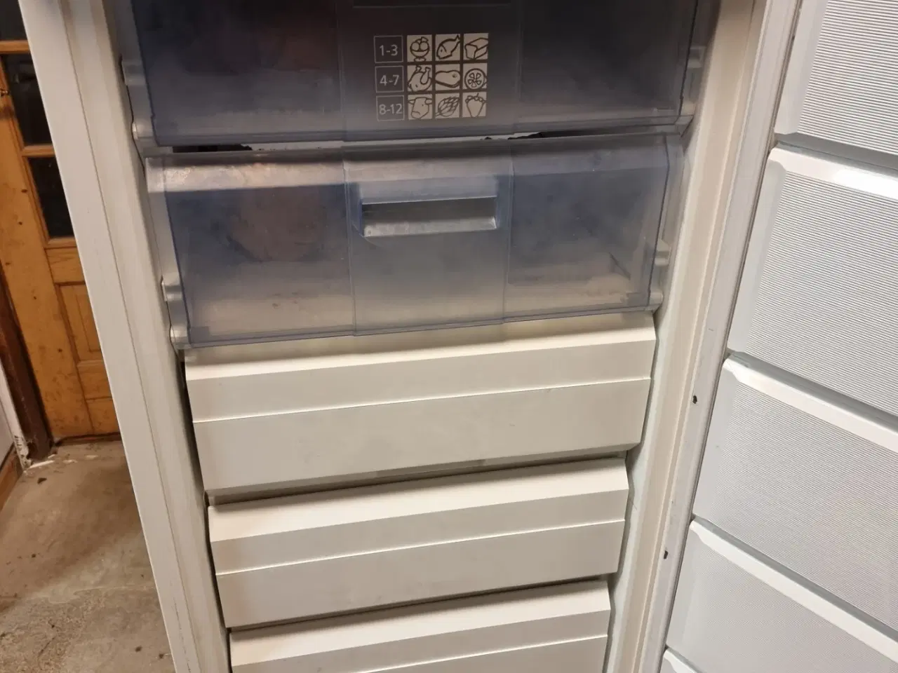 Billede 2 - Skabsfryser af mærket Bauknecht