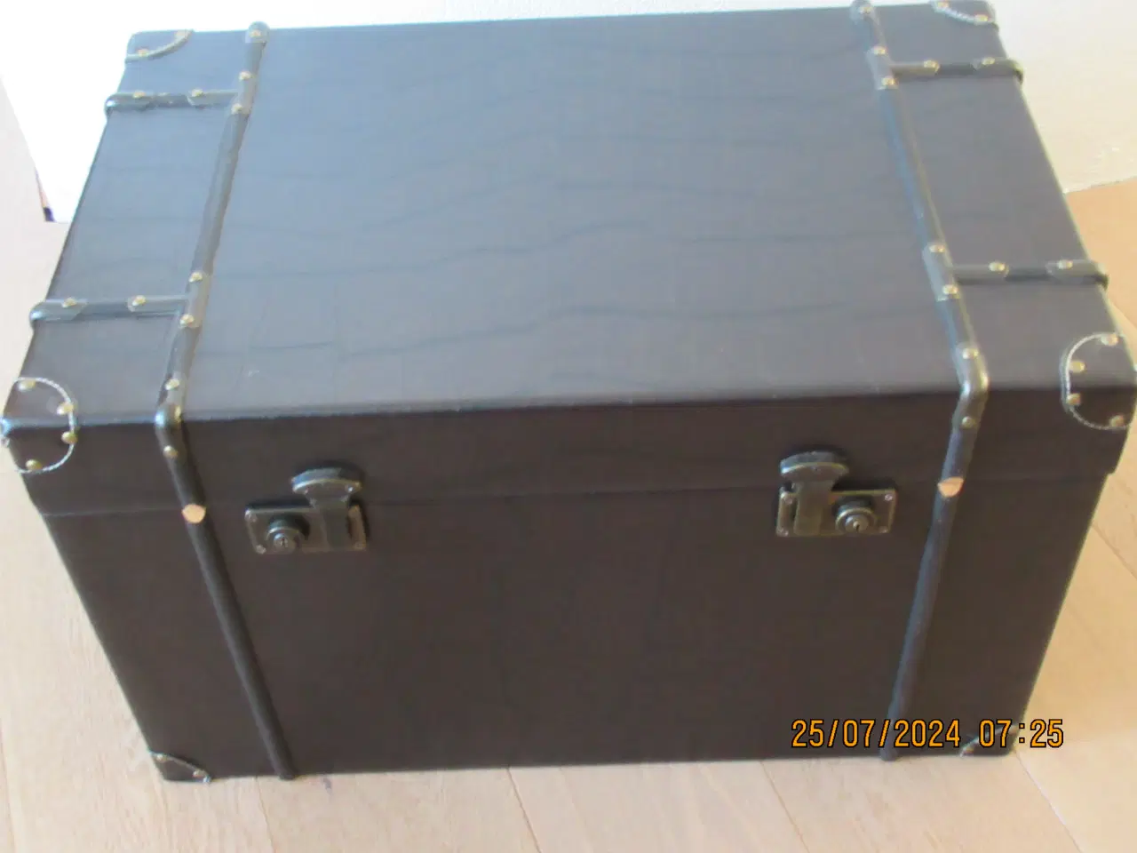 Billede 2 - Opbevarings kufferter.
