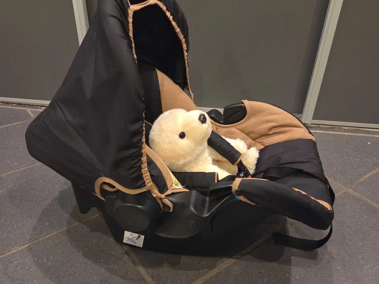 Billede 17 - Sælger mit Hauck Trio-sæt i sort med brune detalje