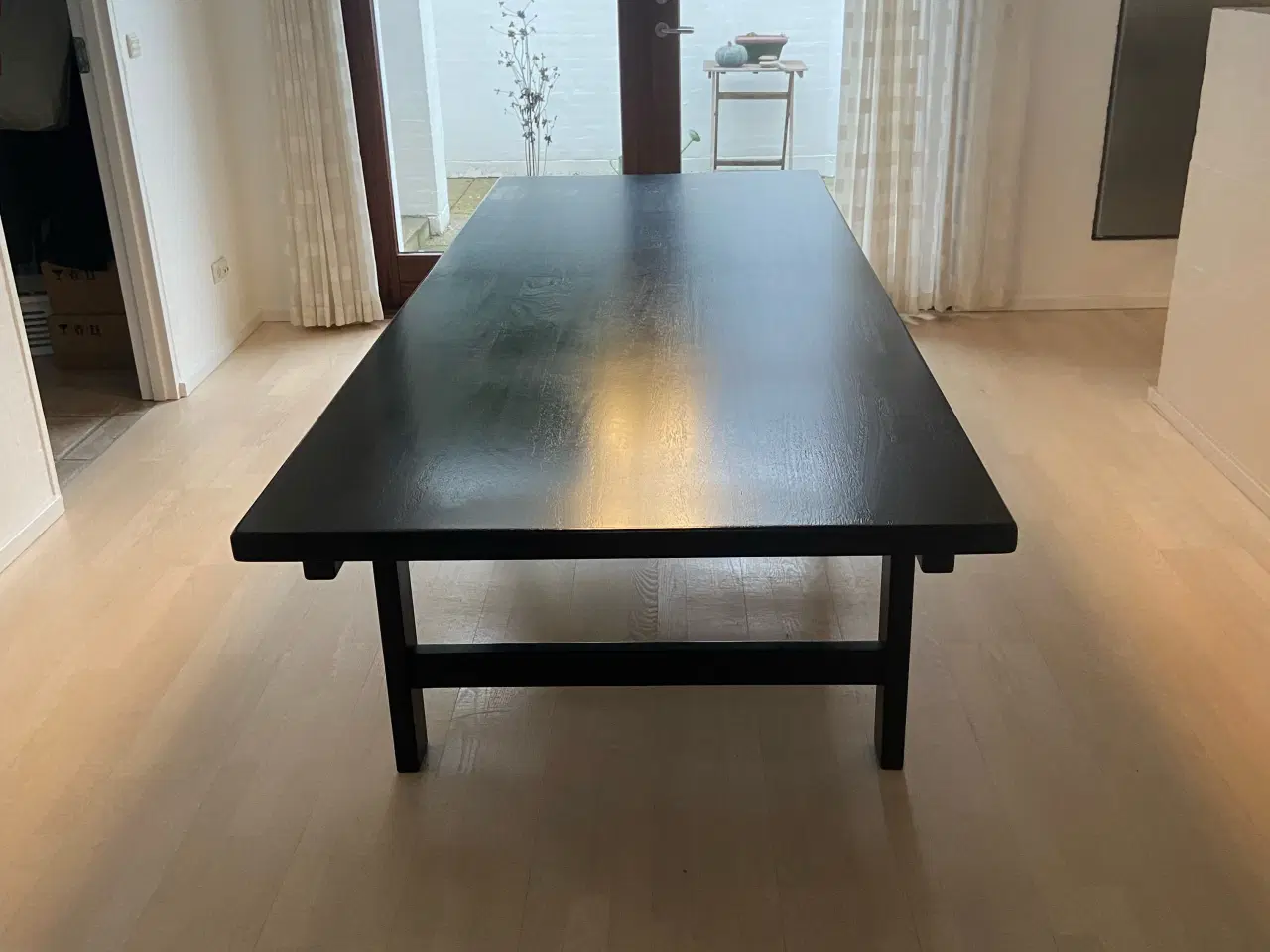 Billede 1 - Langbord i massiv træ