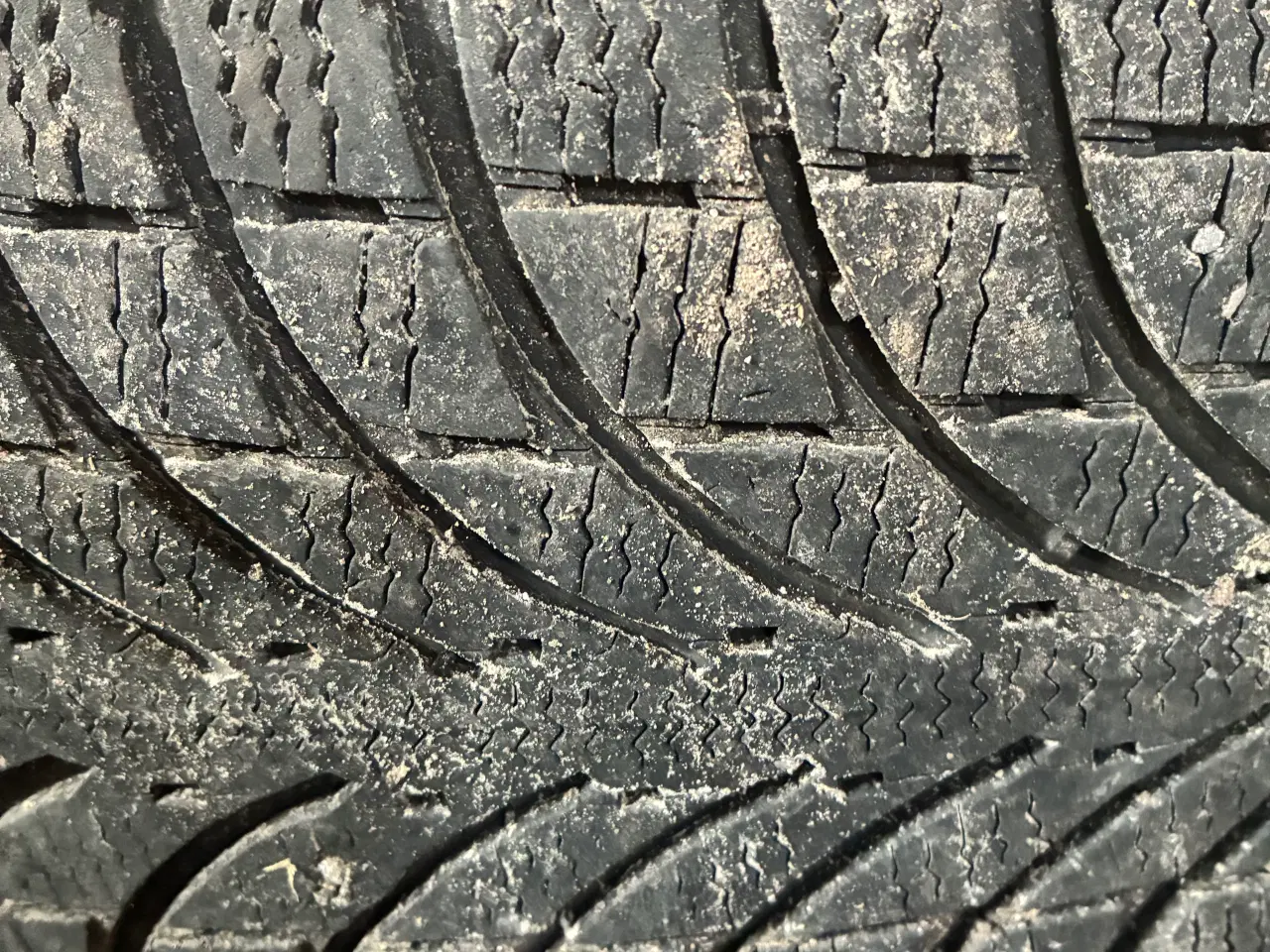 Billede 2 - 🔥 Vinterhjul med fælge – klar til sæsonen! 🔥