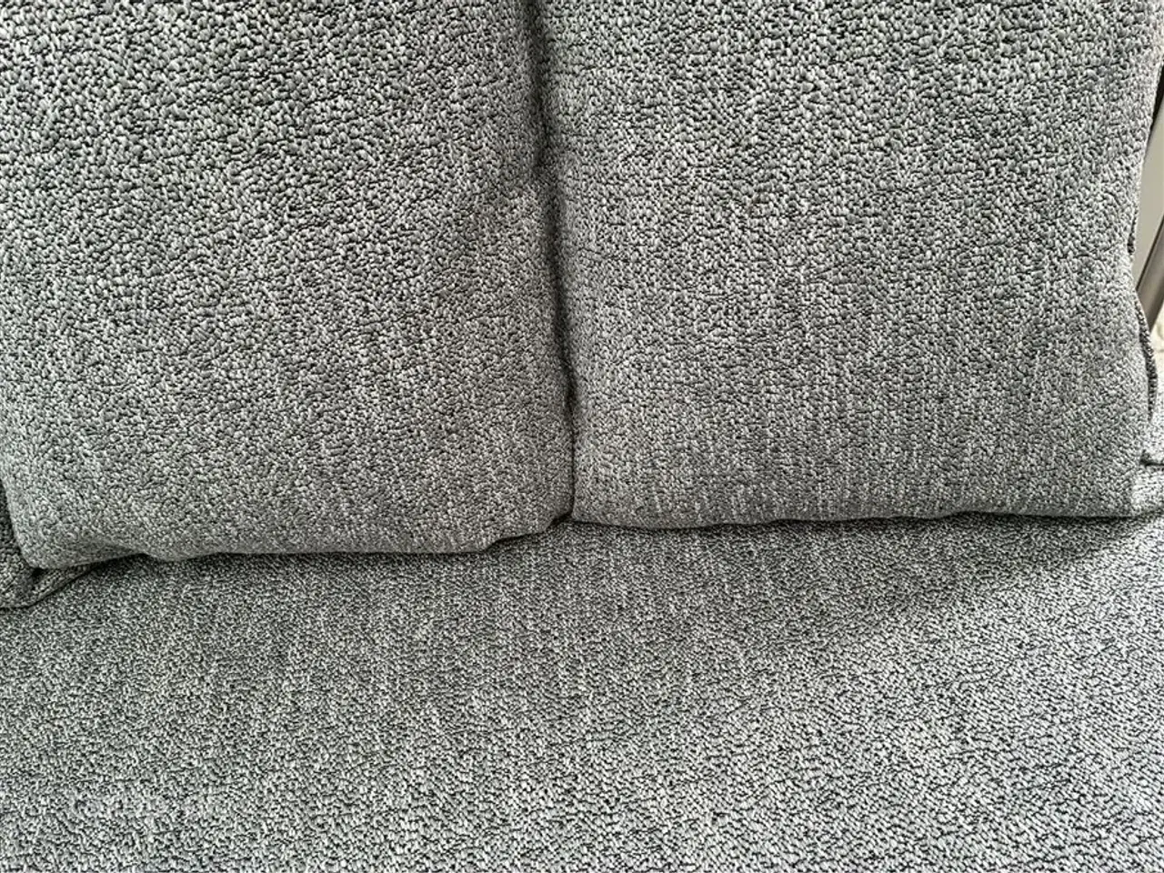 Billede 9 - 2026 - Adria Adora 522 UP   Dobbeltsengsvogn, rundsiddegruppe, el-gulv-varme, stort 142L KOMPRESSOR køleskab, TV-holder, stabilisator, Adria Smartbox, glasfibertag