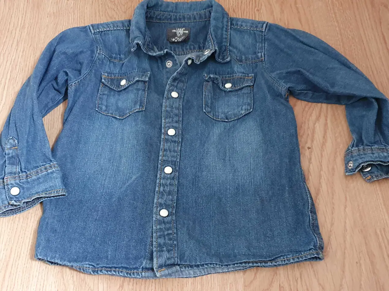 Billede 4 - Denim skjorte str 92 cowboyskjorte dreng