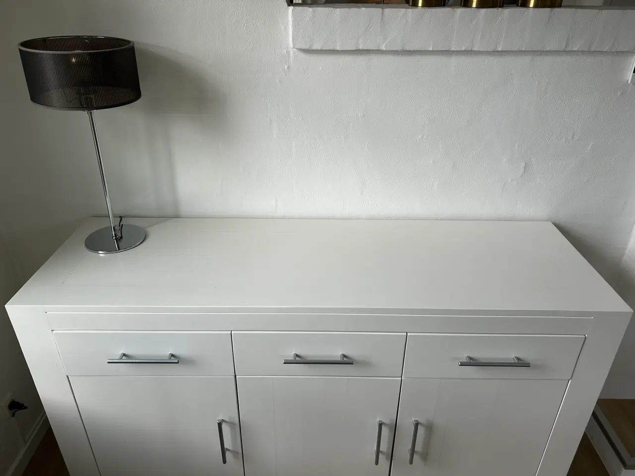 Billede 4 - Skænk (Massiv) i hvidmalet Eg