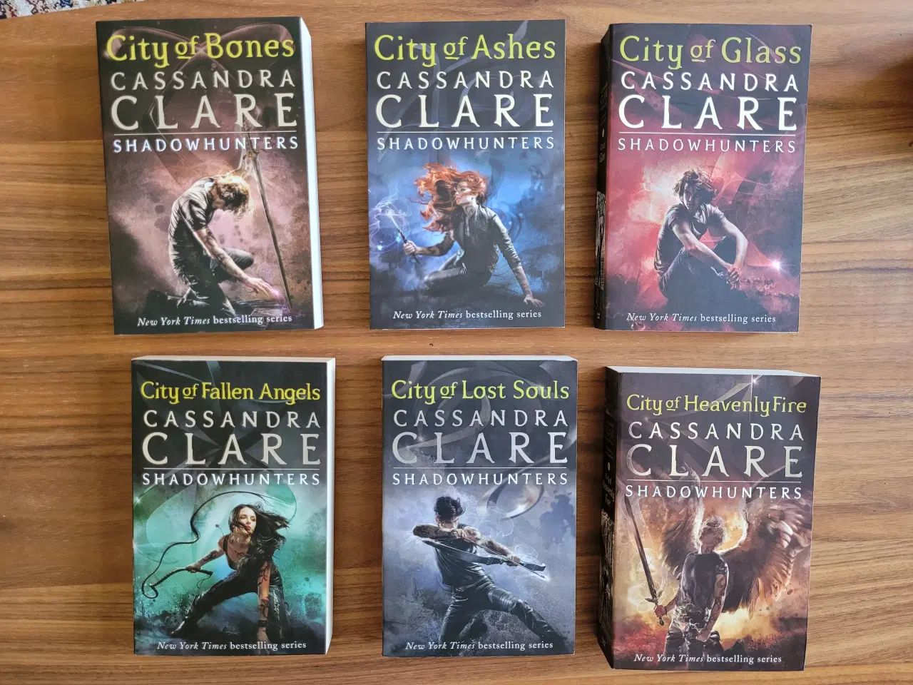 Billede 1 - The Mortal Instruments serien, Cassandra Clare