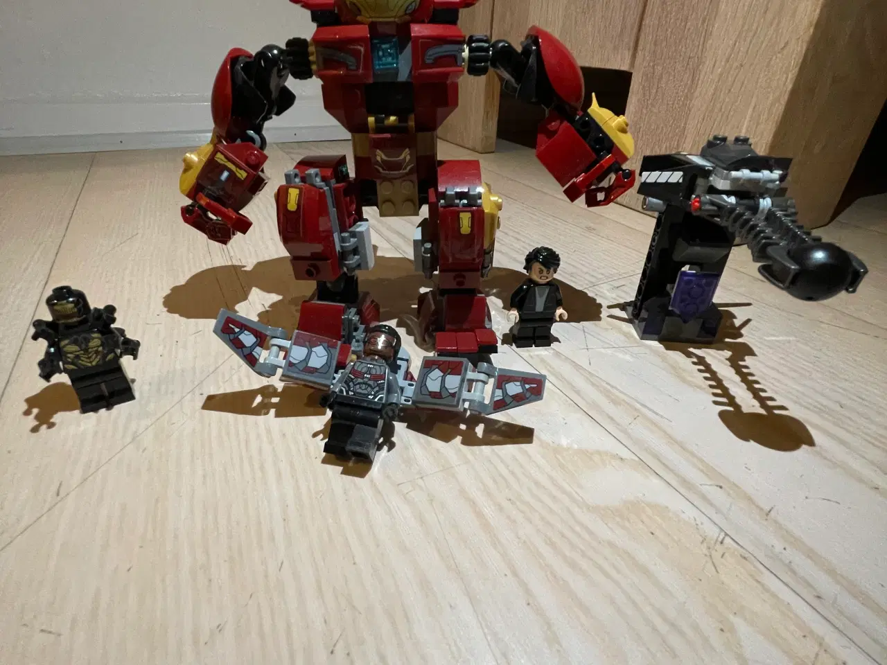 Billede 2 - Lego Marvel the hulkbuster smash-up 76104