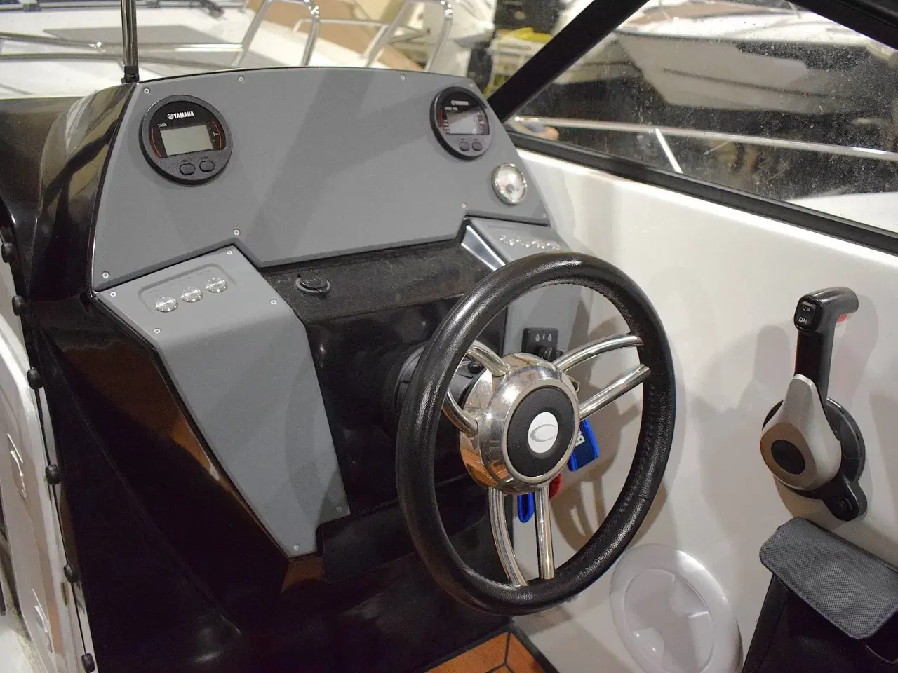 Billede 16 - Coaster 600 BR m/100 HK Yamaha og udstyr