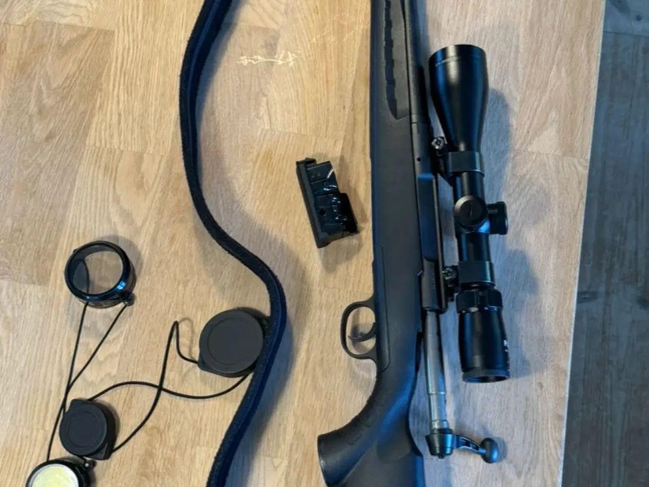 Billede 1 - Savage Axis jagtriffel cal 308 