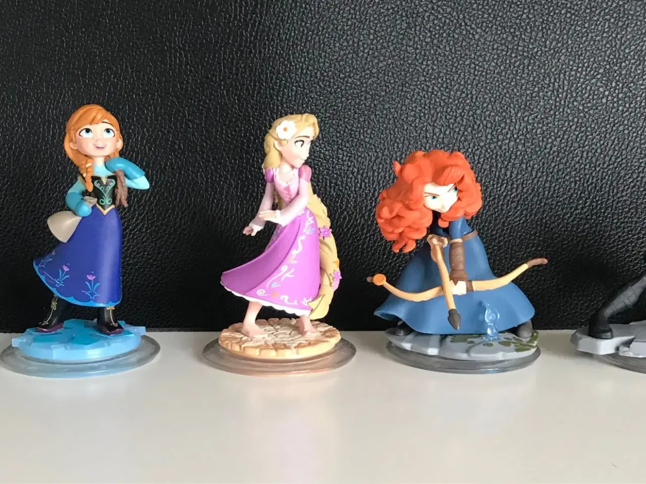 Billede 4 - Disney infenity figurer sælges.