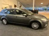 Kia Ceed 1,6 CRDi 128 Exclusive SW aut. - 4