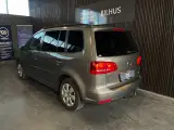 VW Touran 2,0 TDi 140 Comfortline DSG 7prs - 4