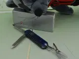 Victorinox Nøglekn./ kuglepen + fire flotte knive