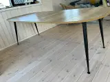 Spisebord med udtræks plade - 2