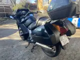 HONDA ST 1300 - 5
