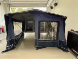 2005 - Camp-Let Royal 500 CR   Fin Camp let som er klar til nye ferie eventyr fra Hinshøj Caravan A/S - 2