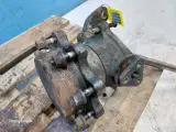 New Holland LB110 Styrespindel L. 85827740 - 4