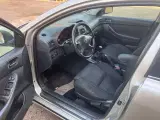 Toyota Avensis 1.8 VVT-i - 5